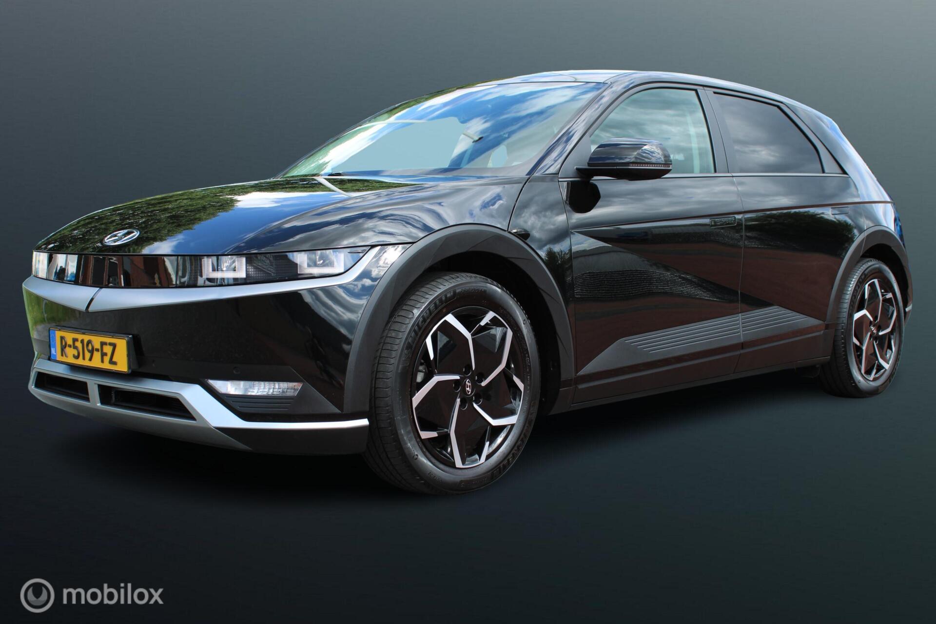 Hyundai Ioniq5 Connect+ 73kWh, Leer, Stoel-stuurverwarming, Head-up Display, Donker glas, Navi, App connect, Pdc + Camera, Cruise, Clima, Full ledverlichting 2022 - voorkant