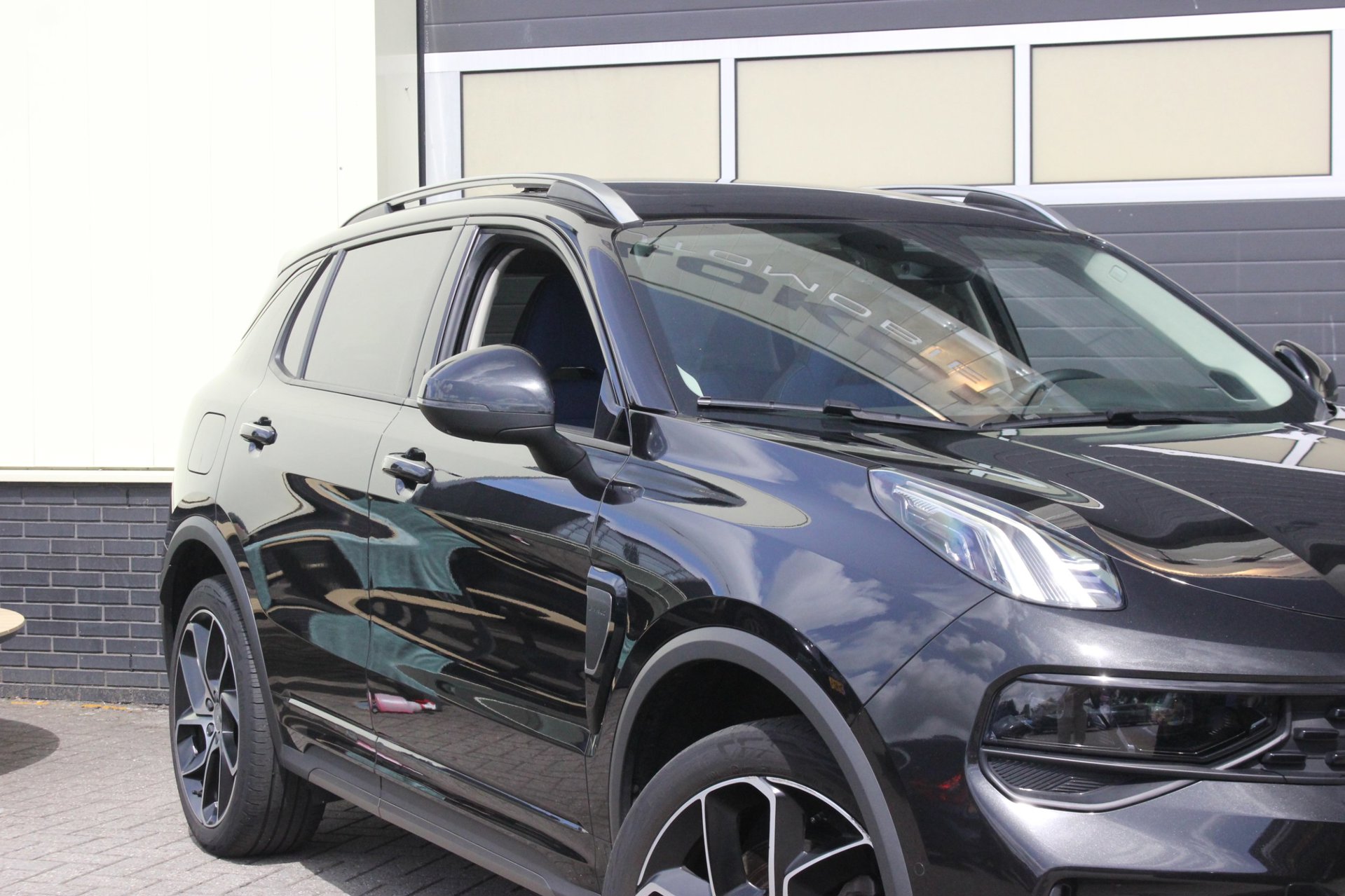 Foto van Lynk&co LYNK & Co 01