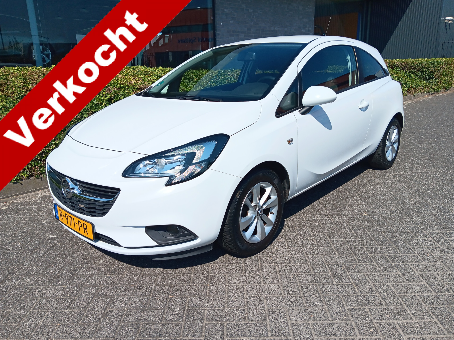 Opel Corsa-e 1.4 Edition,  Airco, Navigatie, Carplay, Lichtmetaal etc. incl. 12 maanden BOVAG-garantie 2018 - voorkant