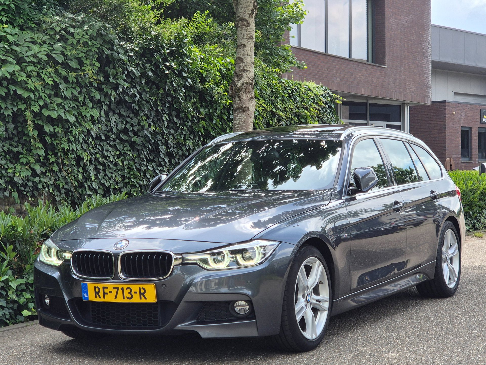 Foto van BMW 320i