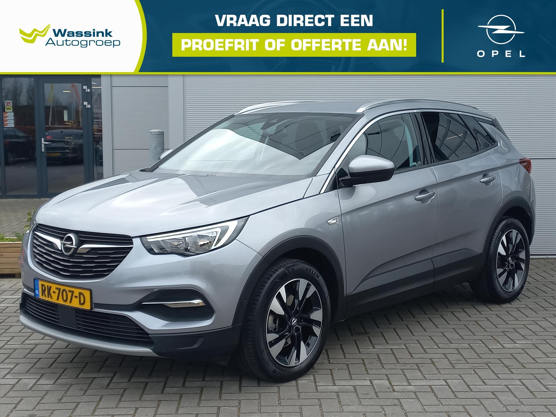 Opel Grandland 1.2 Turbo Business Executive 2017 - voorkant