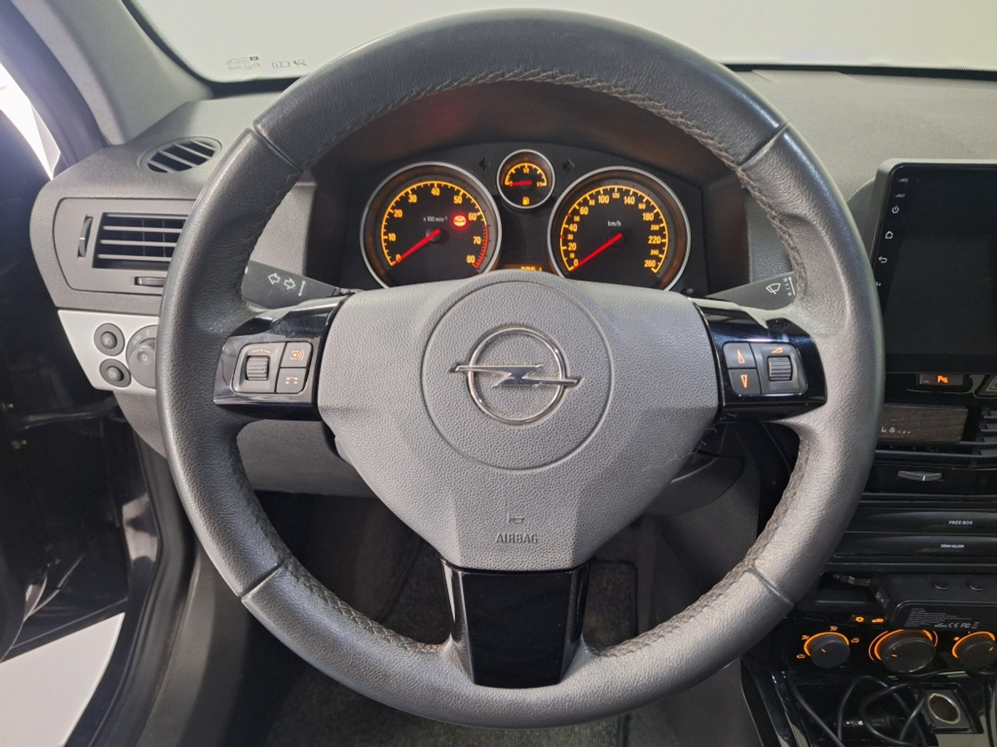 Foto van Opel Astra Station Wagon