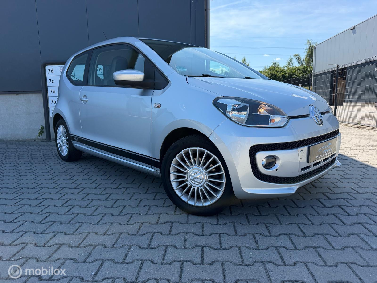Volkswagen Up 1.0 high up! BlueMotion 2012 - voorkant