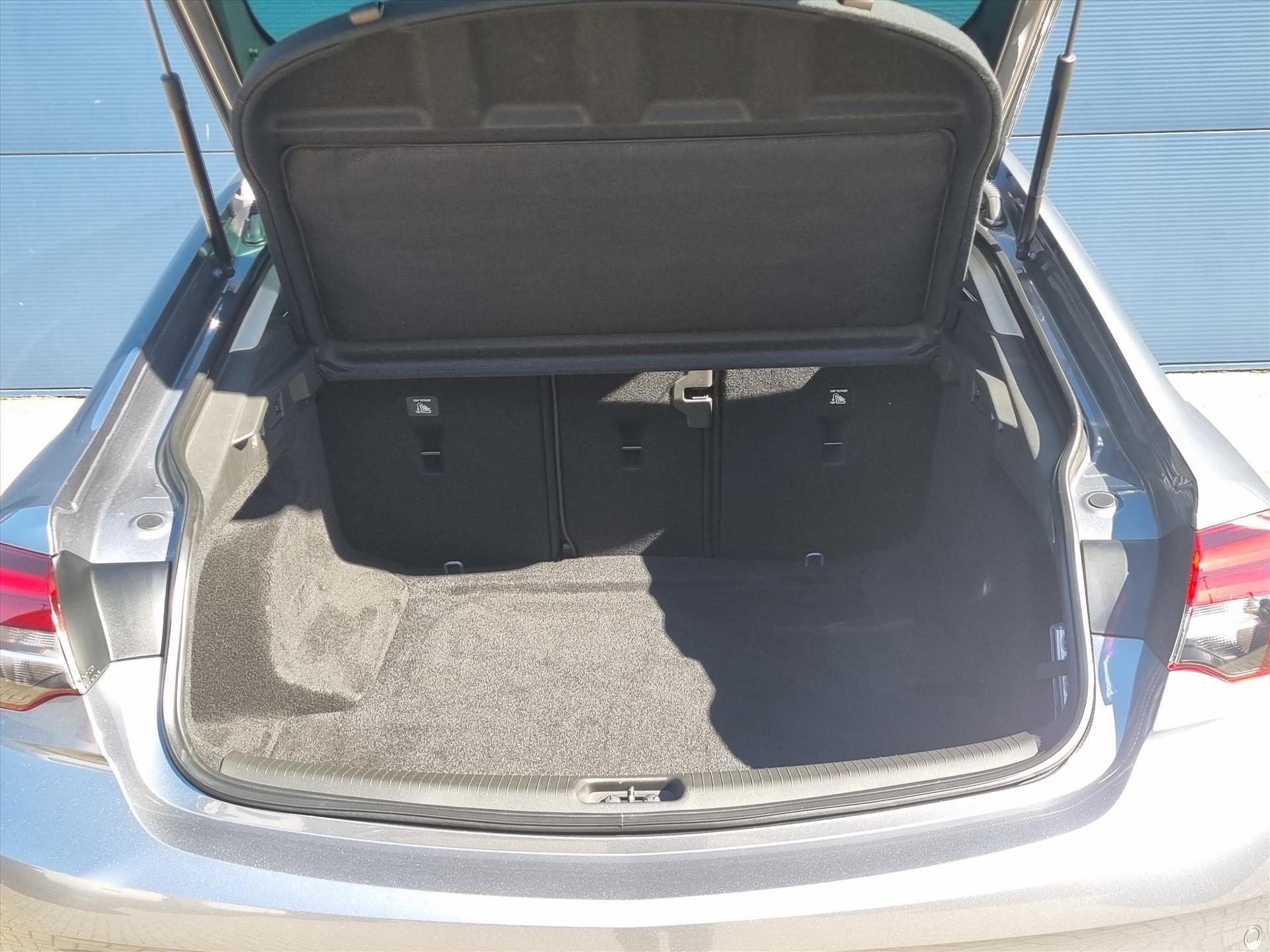 Foto van Opel Insignia Grand Sport