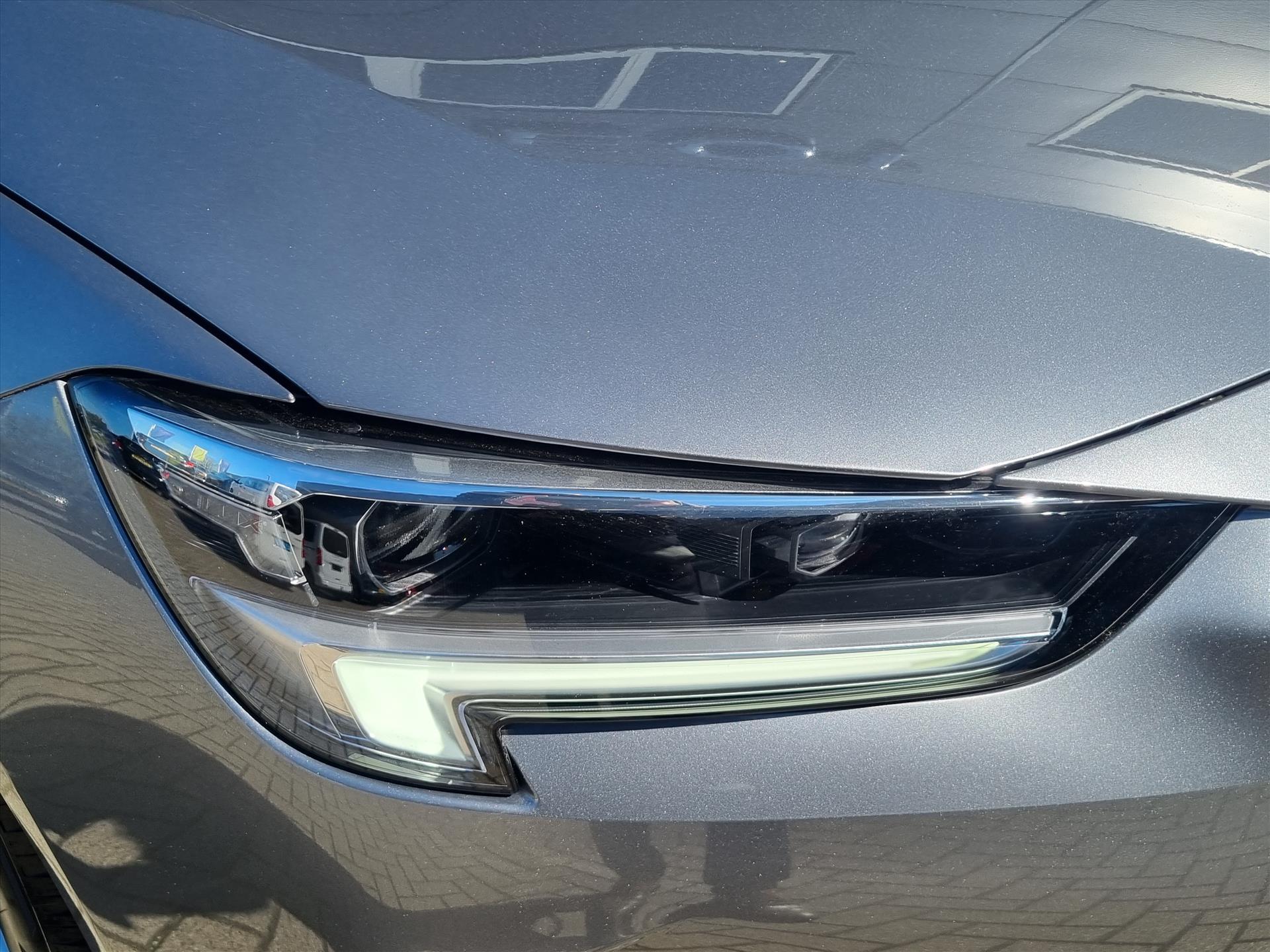 Foto van Opel Insignia Grand Sport