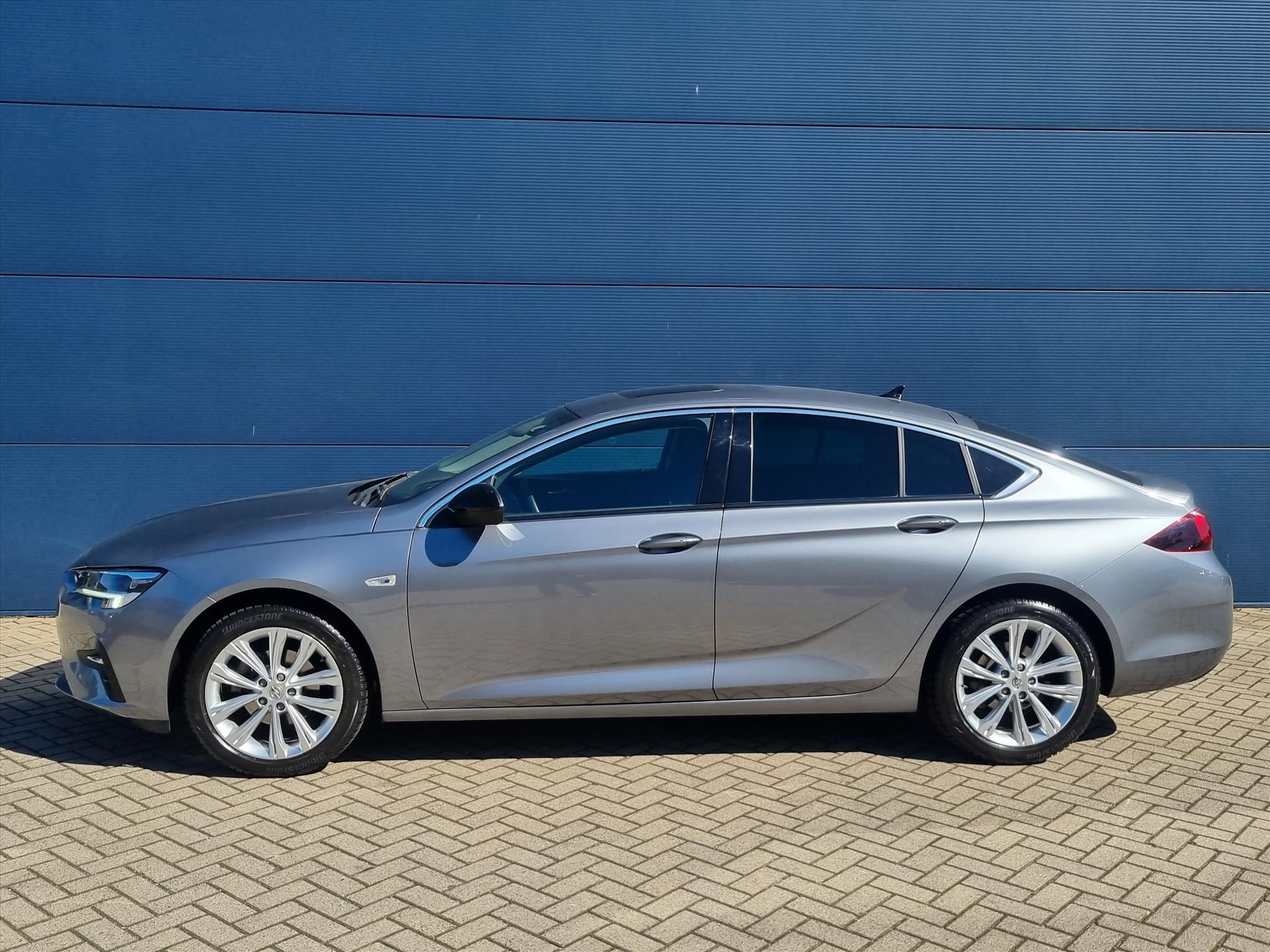 Foto van Opel Insignia Grand Sport