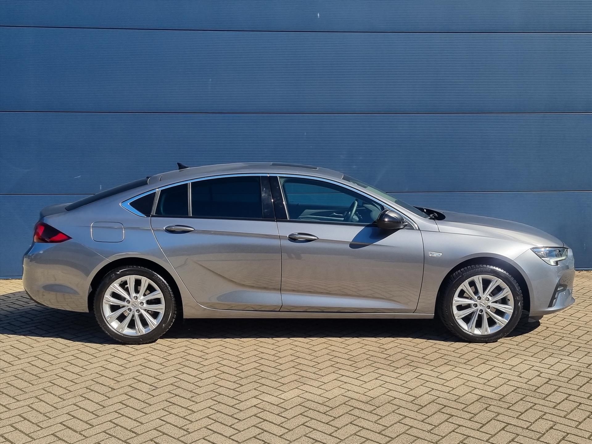 Foto van Opel Insignia Grand Sport