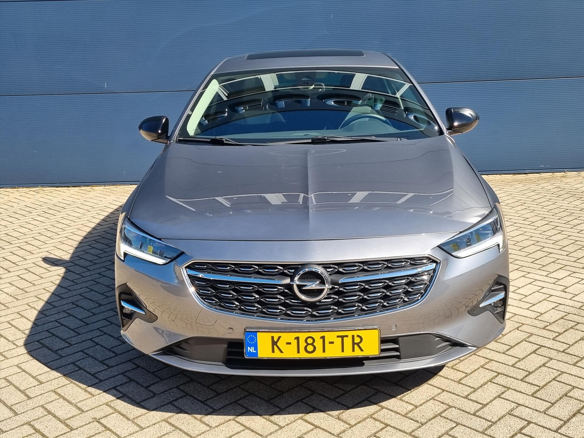 Foto van Opel Insignia Grand Sport