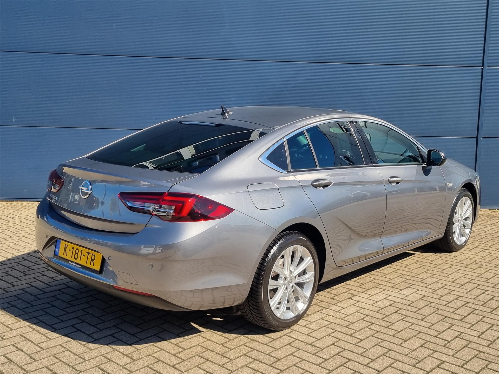 Foto van Opel Insignia Grand Sport