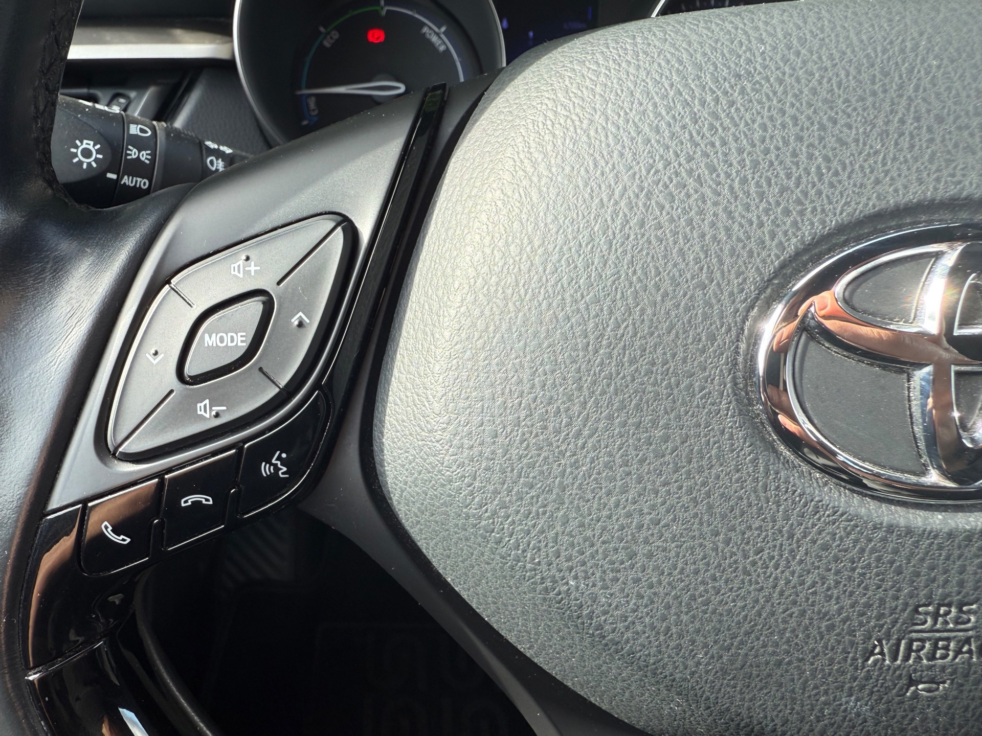 Foto van Toyota Toyota C-hr