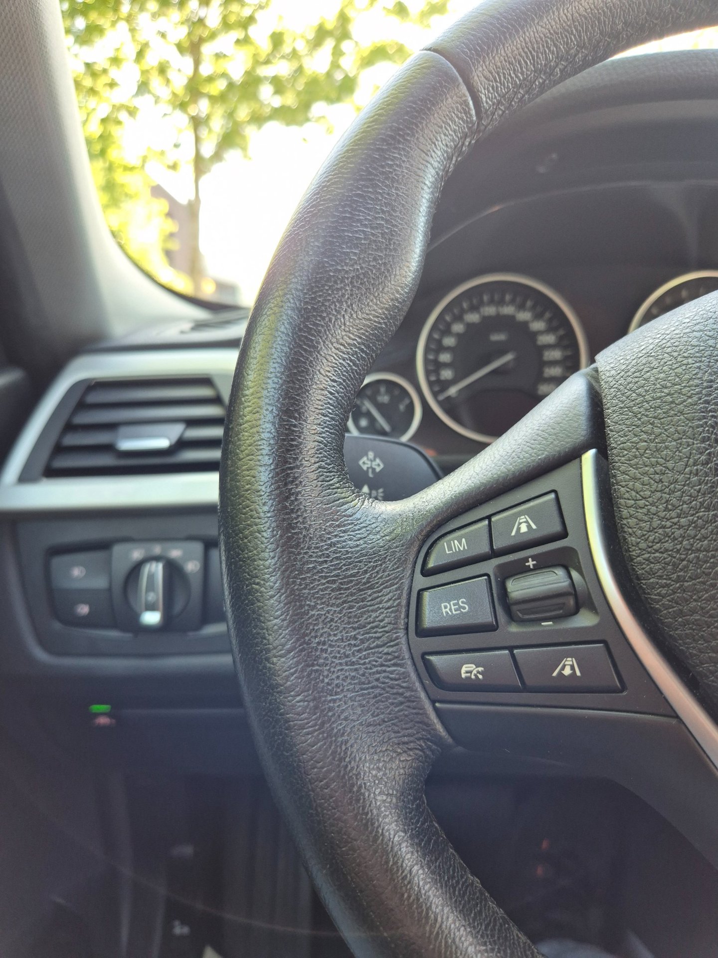 Foto van BMW 320i