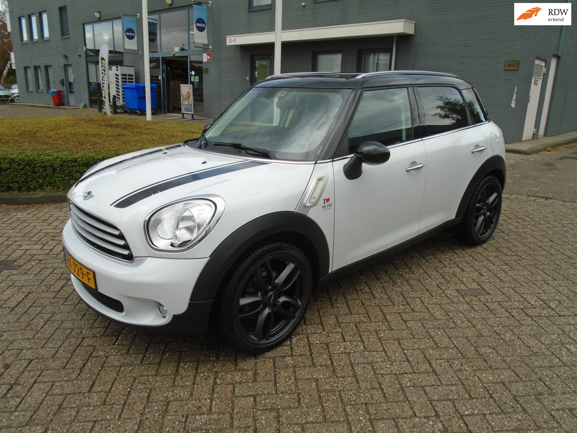Mini Cooper D 1.6 Cooper D Countryman Nieuwe Apk 2014 - voorkant