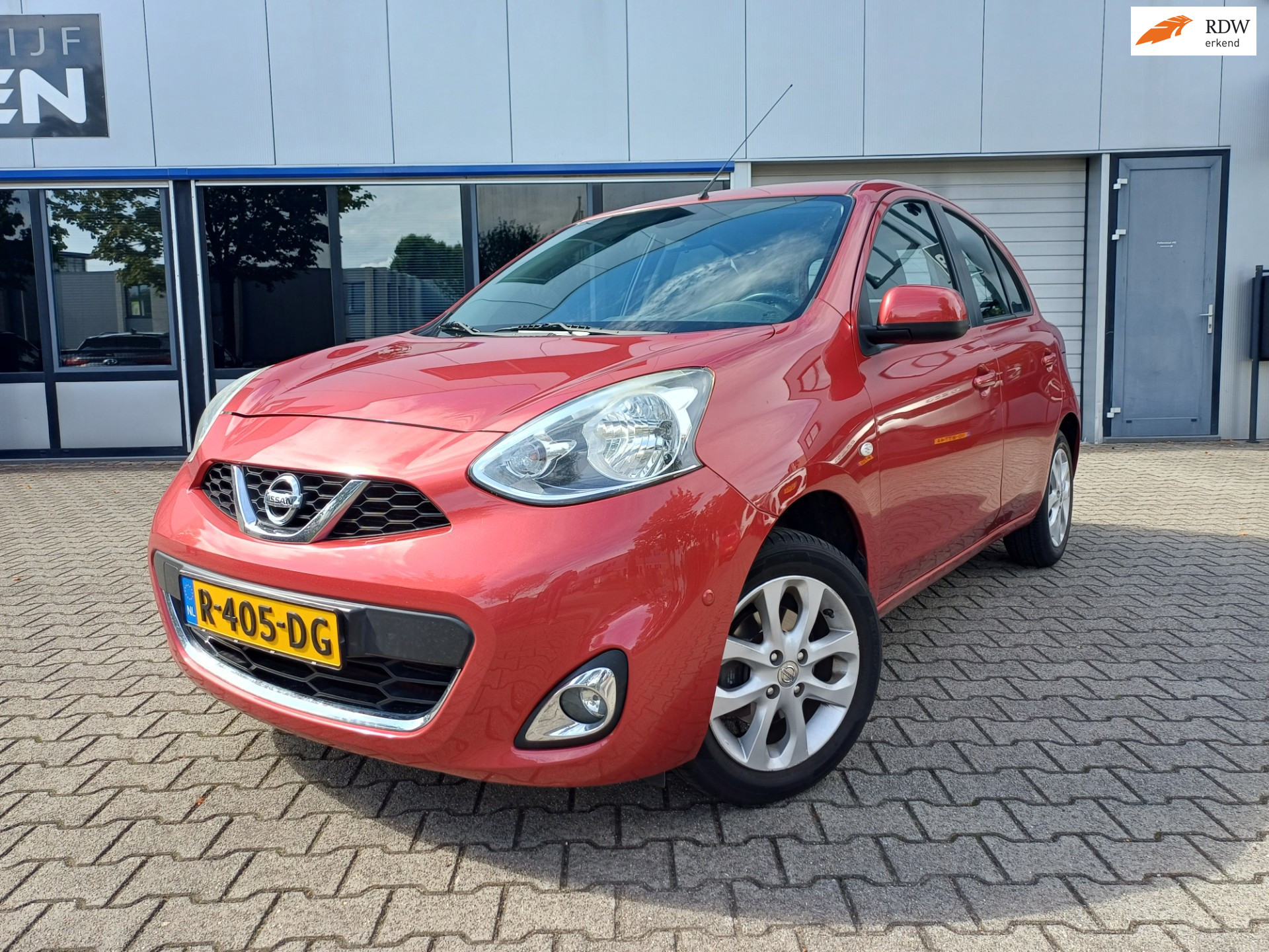 Nissan Nissan Micra 1.2 Connect Edition AUTOMAAT/CLIMA/NAVI/CRUISE 2015 - voorkant