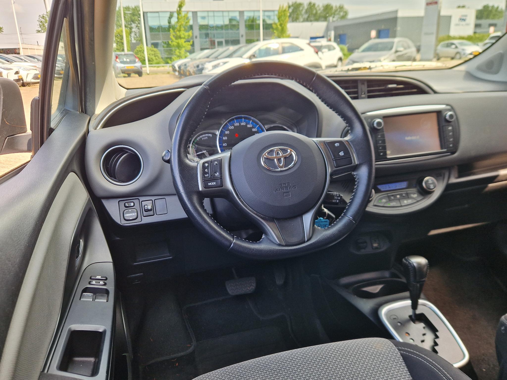 Foto van Toyota Toyota Yaris Hybrid
