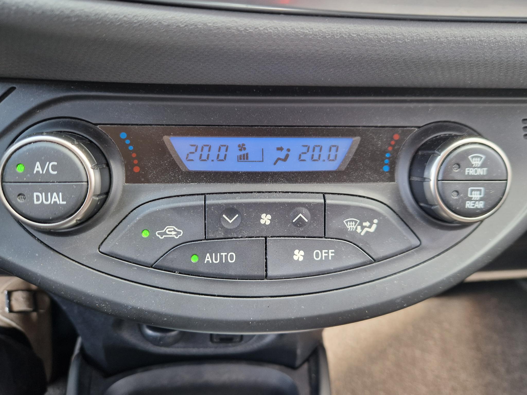 Foto van Toyota Toyota Yaris Hybrid
