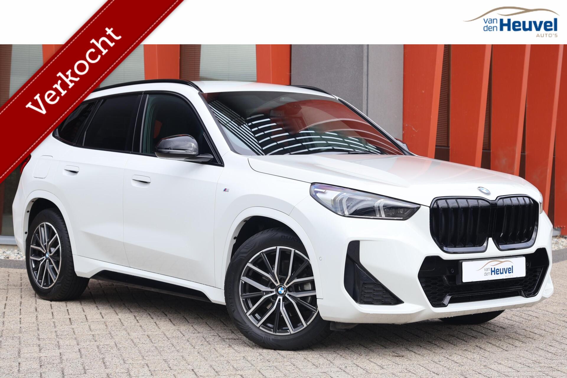 BMW X1 Sdrive18i sDrive18i | M-Sport | Trekhaak | Stoelverw. | Camera | Dodehoek | Lm Velgen | Mem. Stoel | 2022 - voorkant