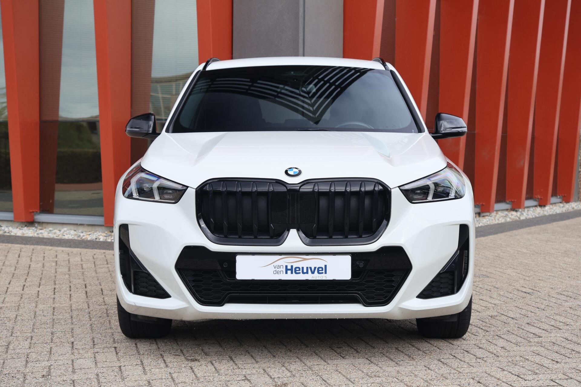 Foto van BMW X1 Sdrive18i