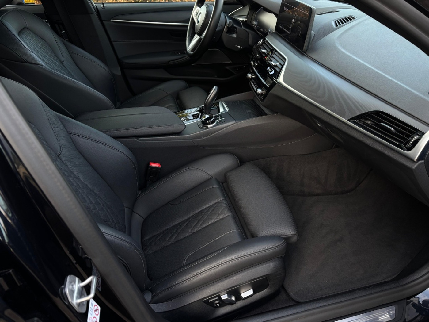 Foto van BMW 545e xDrive