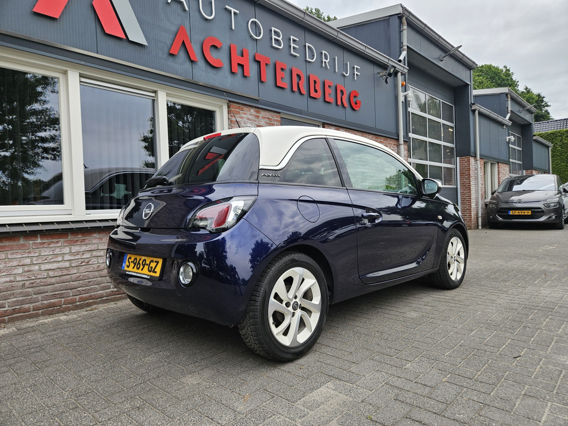 Foto van Opel Adam