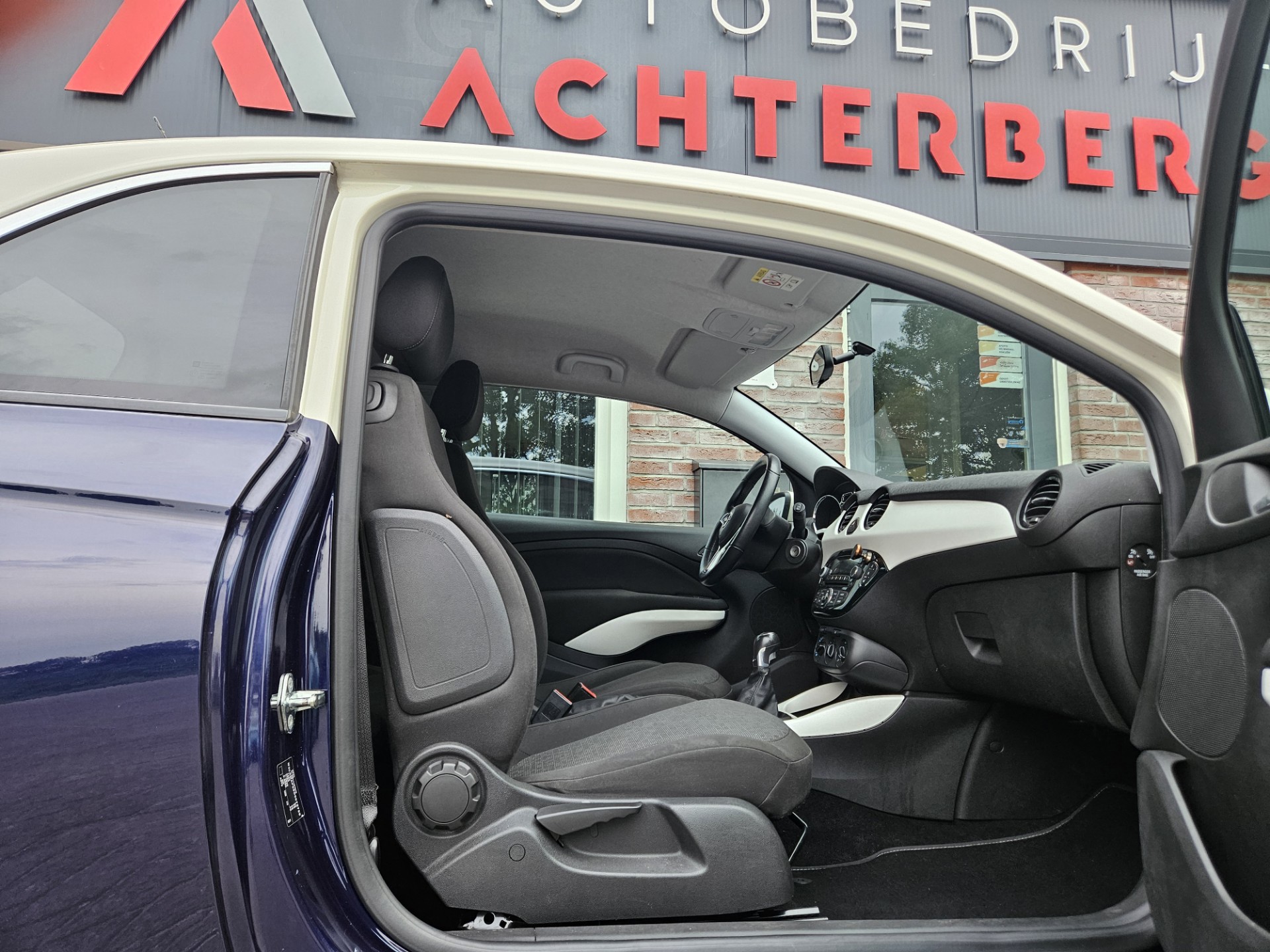 Foto van Opel Adam