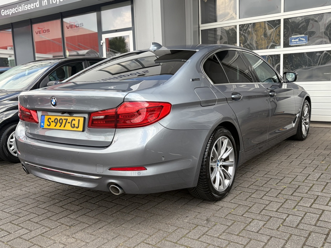 Foto van BMW 530e Iperformance
