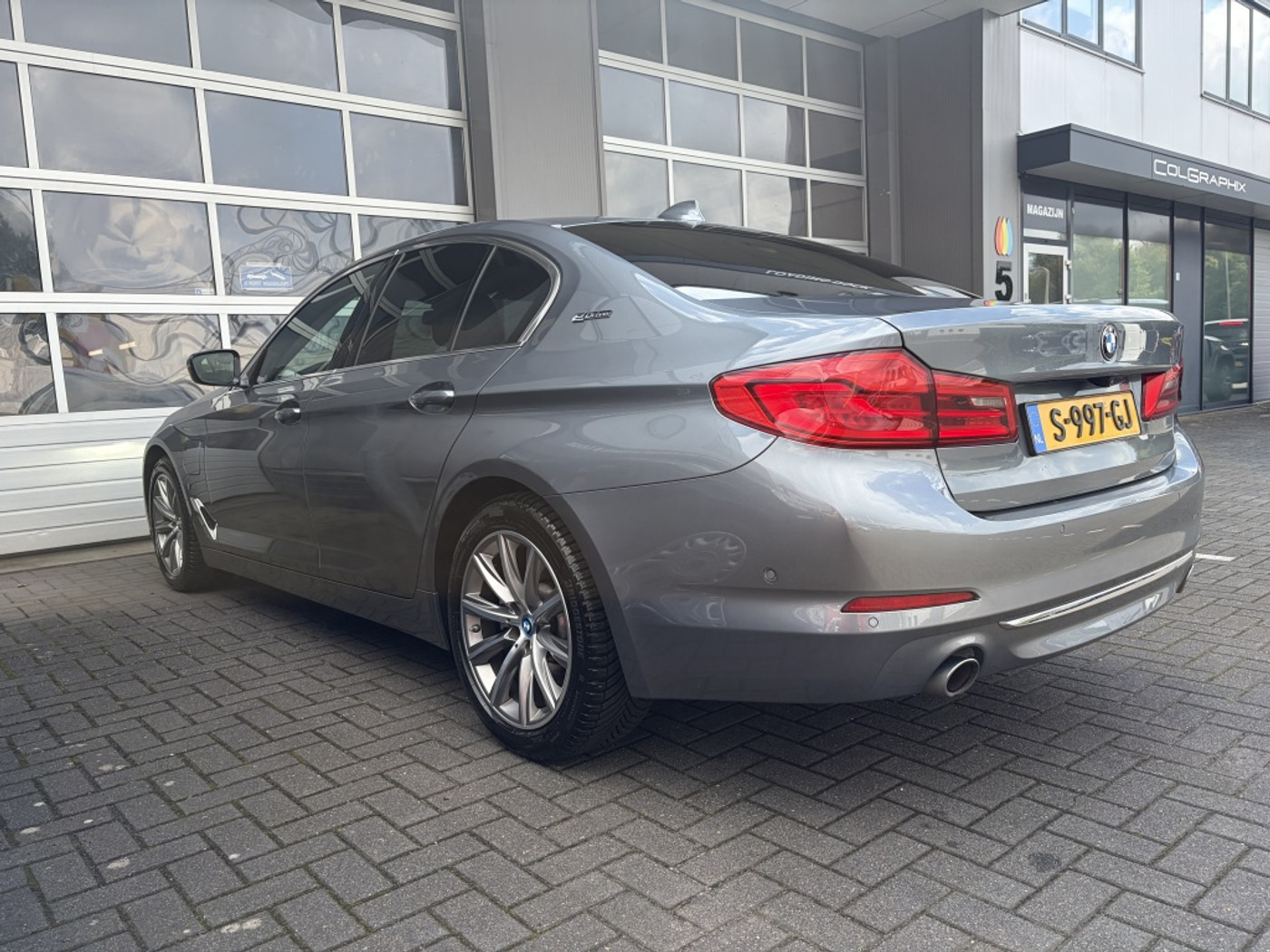 Foto van BMW 530e Iperformance