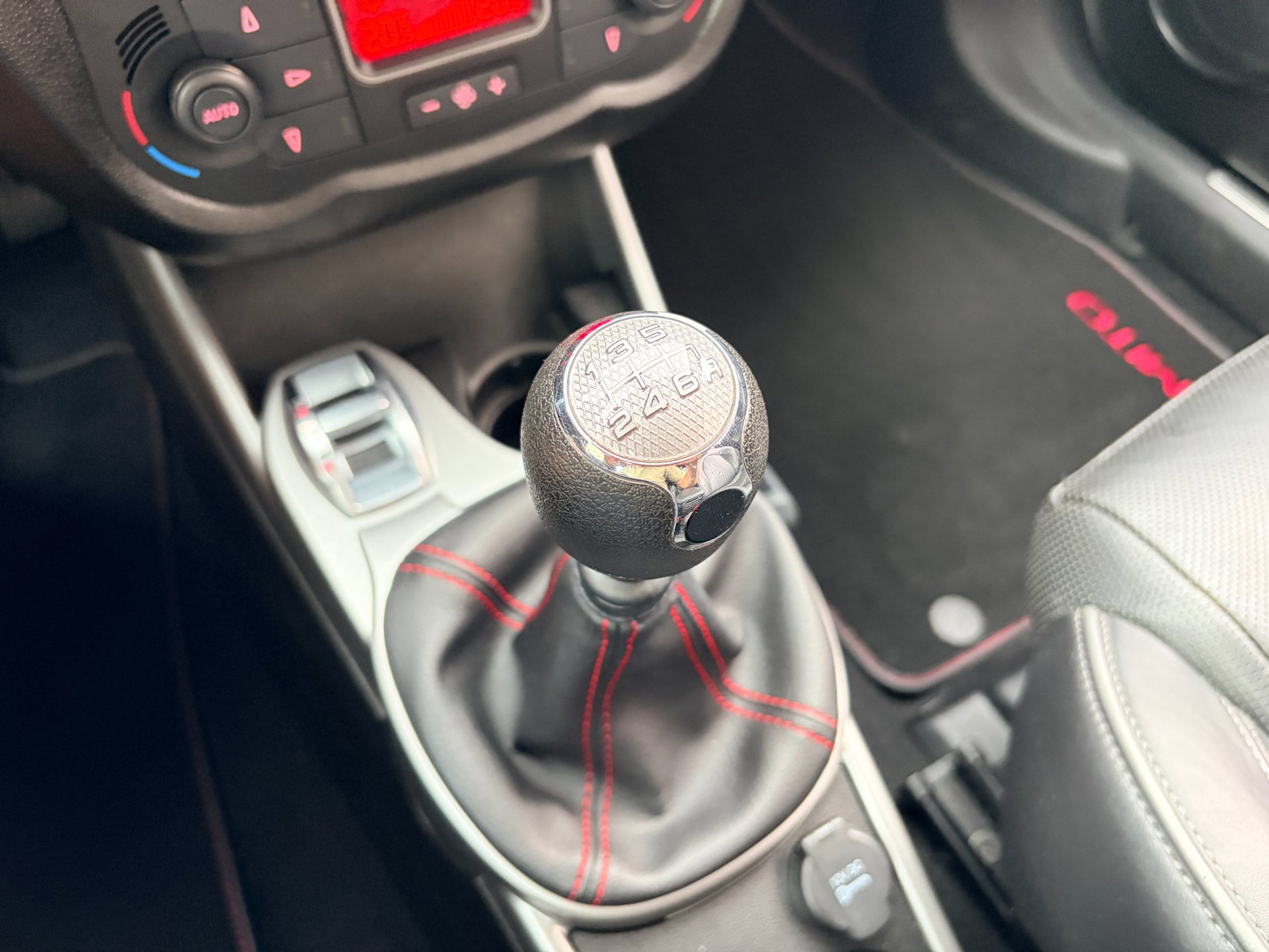 Foto van Alfa Romeo Alfa Mito