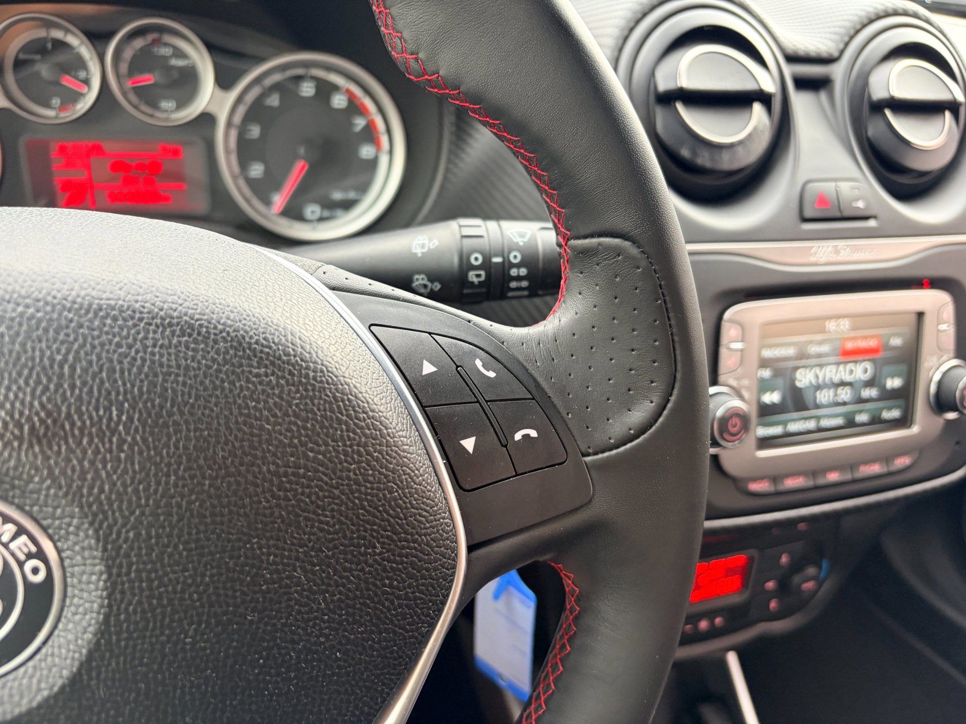 Foto van Alfa Romeo Alfa Mito