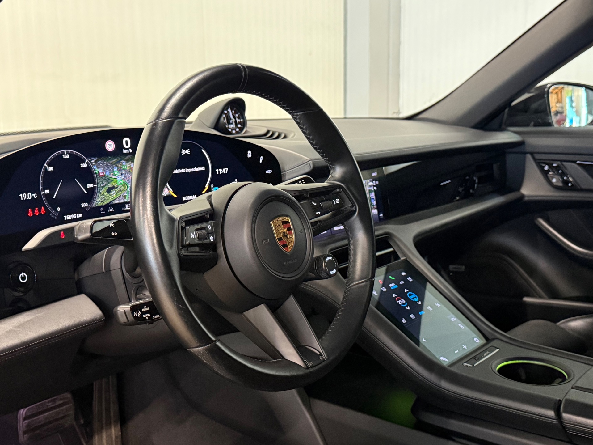 Foto van Porsche Taycan 4s