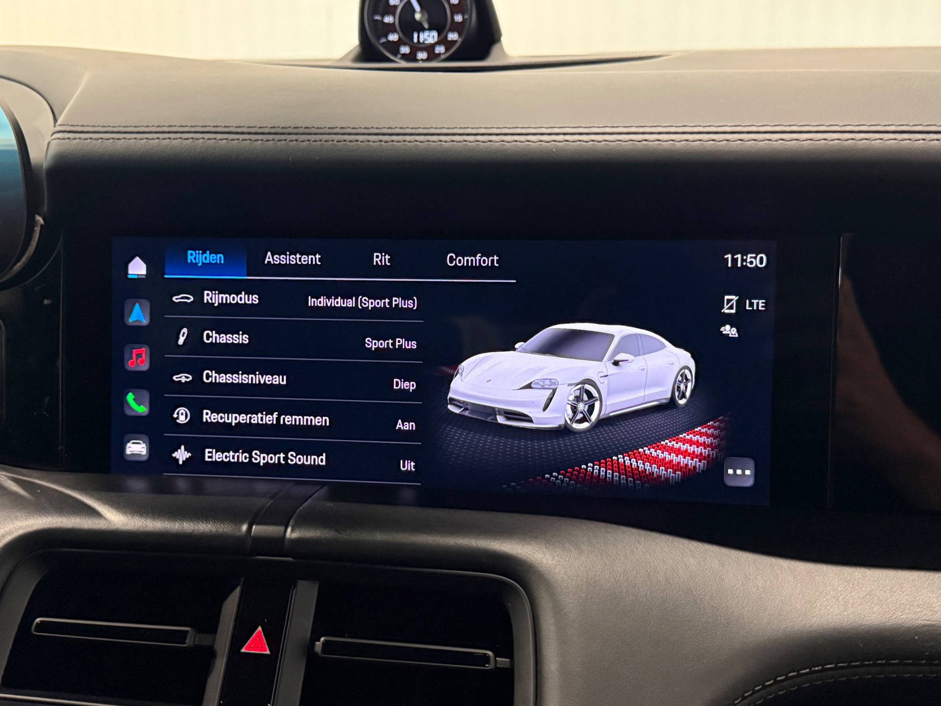 Foto van Porsche Taycan 4s