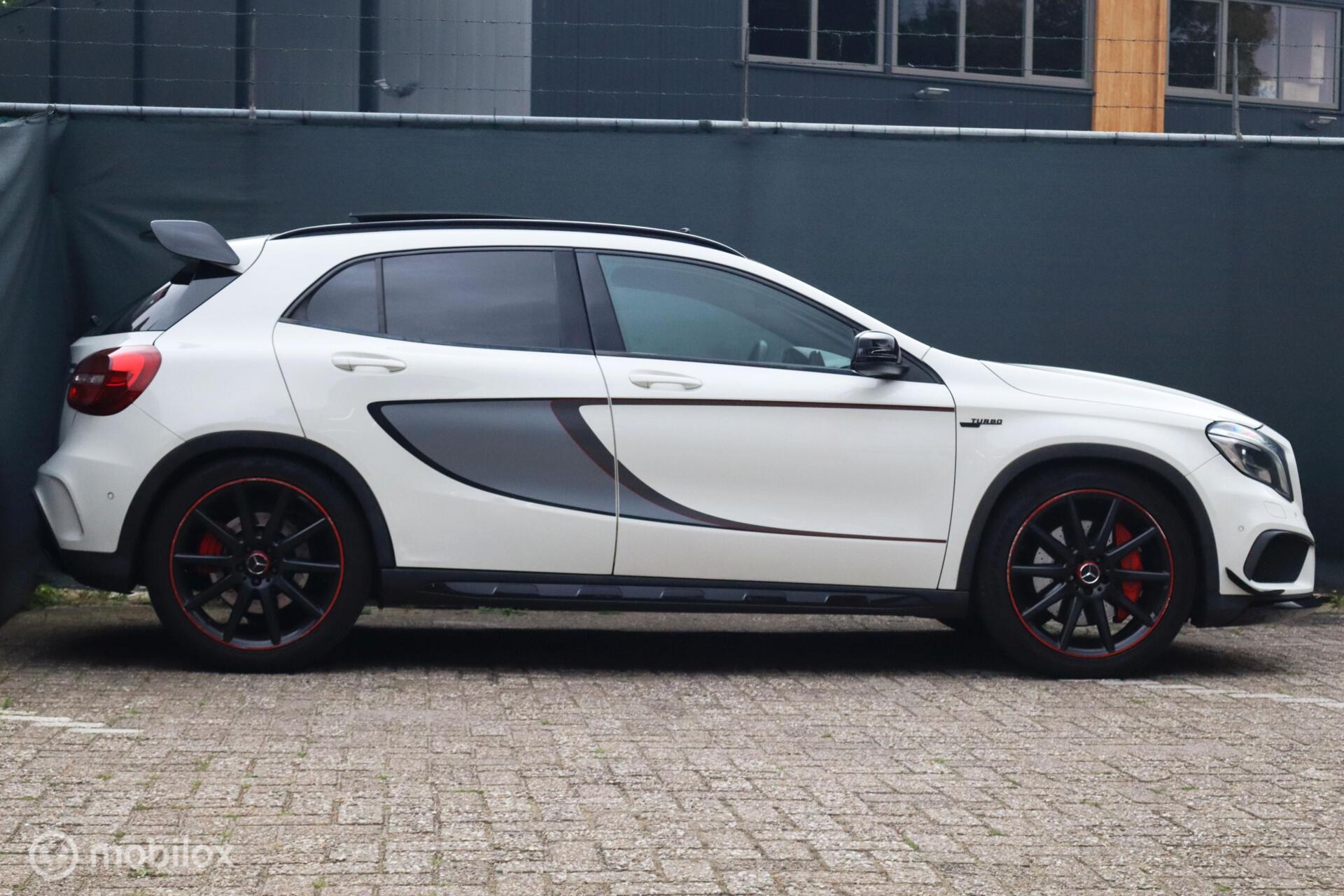 Foto van Mercedes-Benz Gla