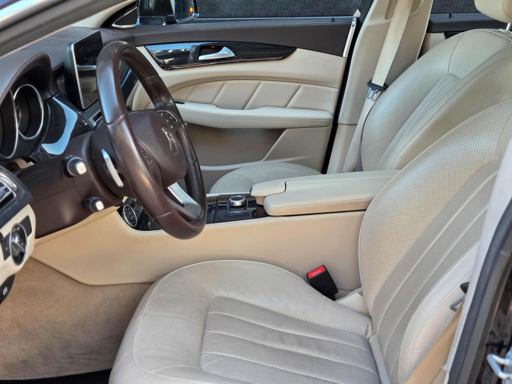 Foto van Mercedes-Benz CLS