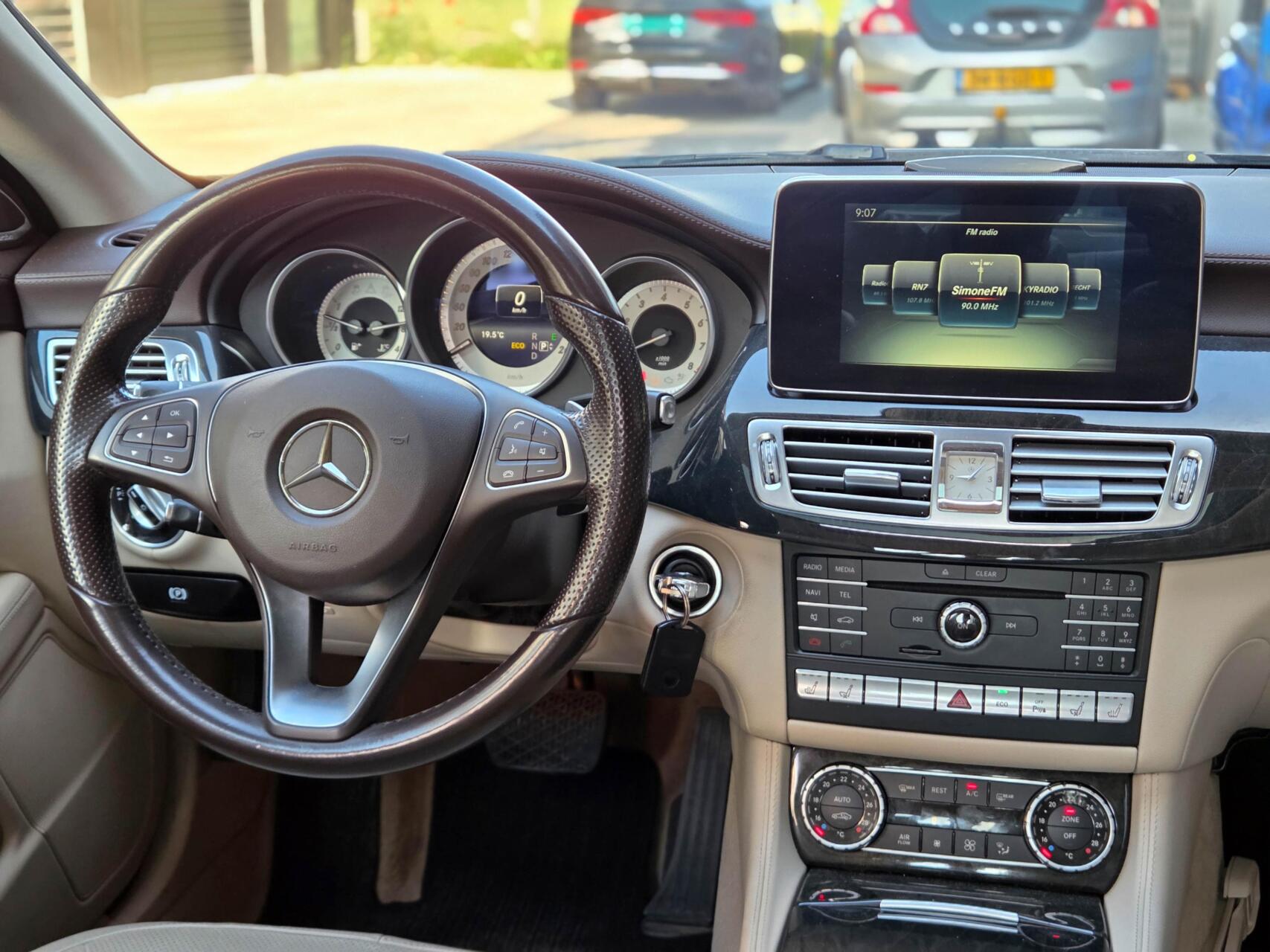 Foto van Mercedes-Benz CLS