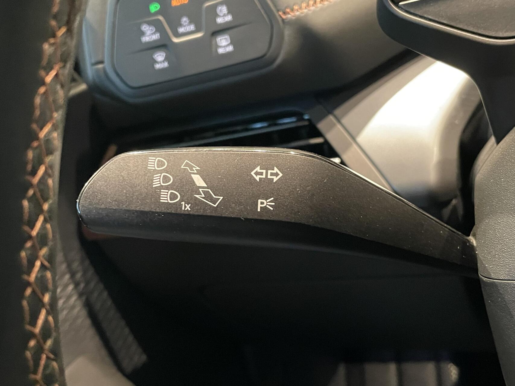 Foto van Cupra Born 150 KW 58/62 KWH