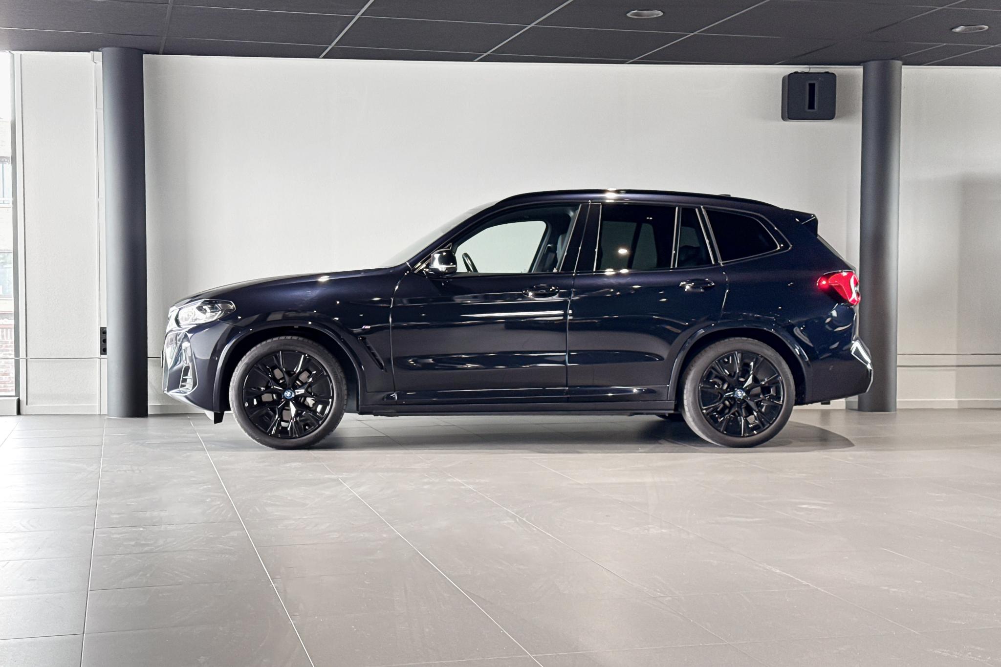 Foto van BMW Ix3