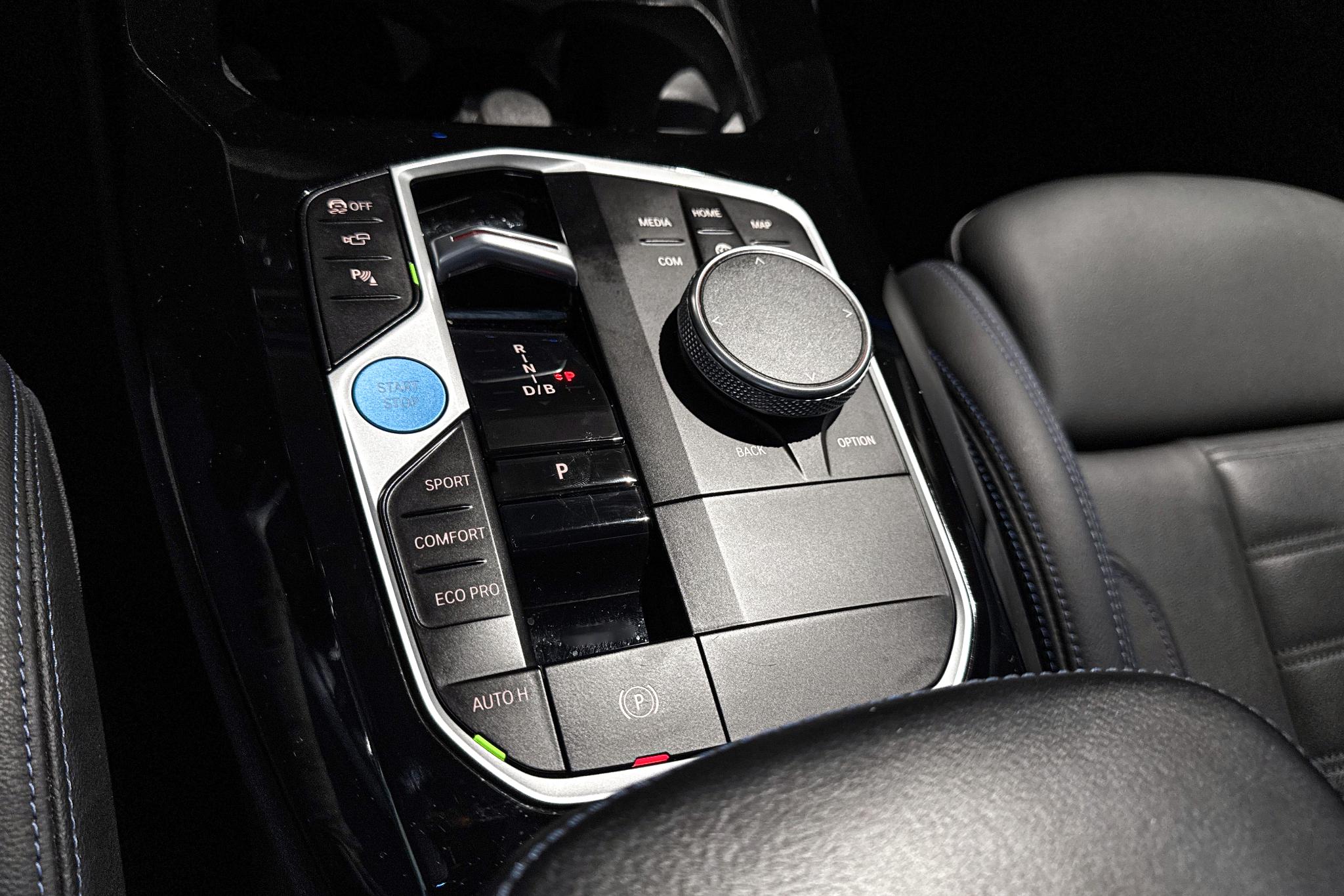 Foto van BMW Ix3