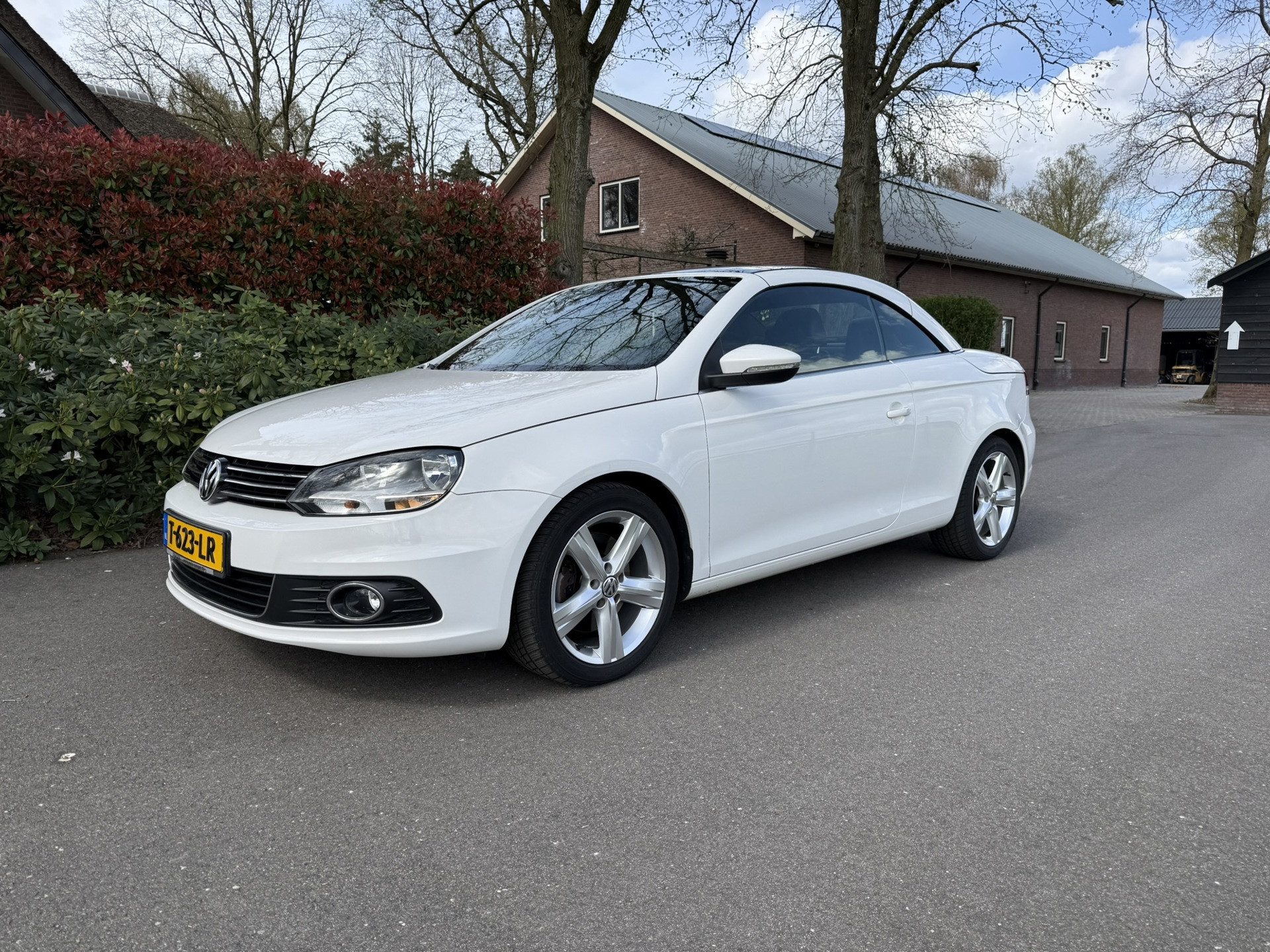 Volkswagen Eos 1.4 TSI Highline leder, pano, nette auto 2011 - voorkant