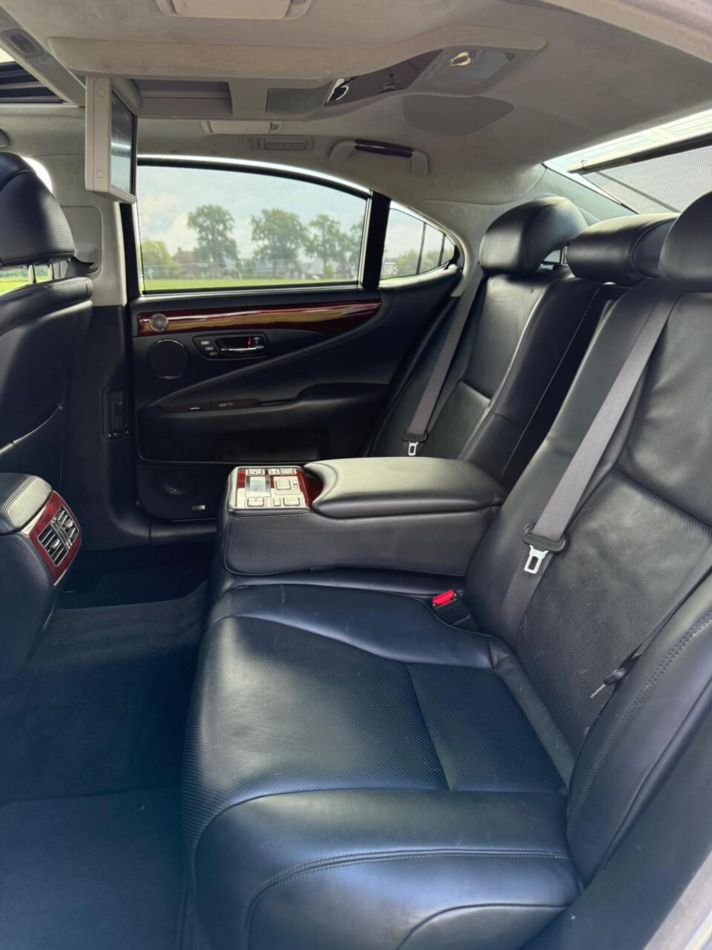 Foto van Lexus Lexus Ls600h