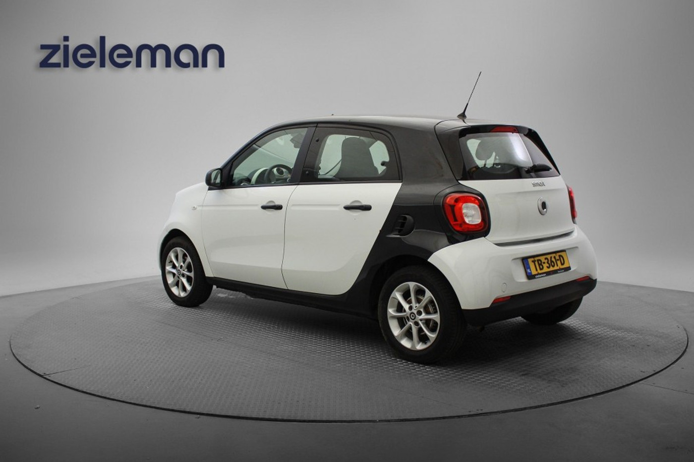 Foto van Smart Forfour