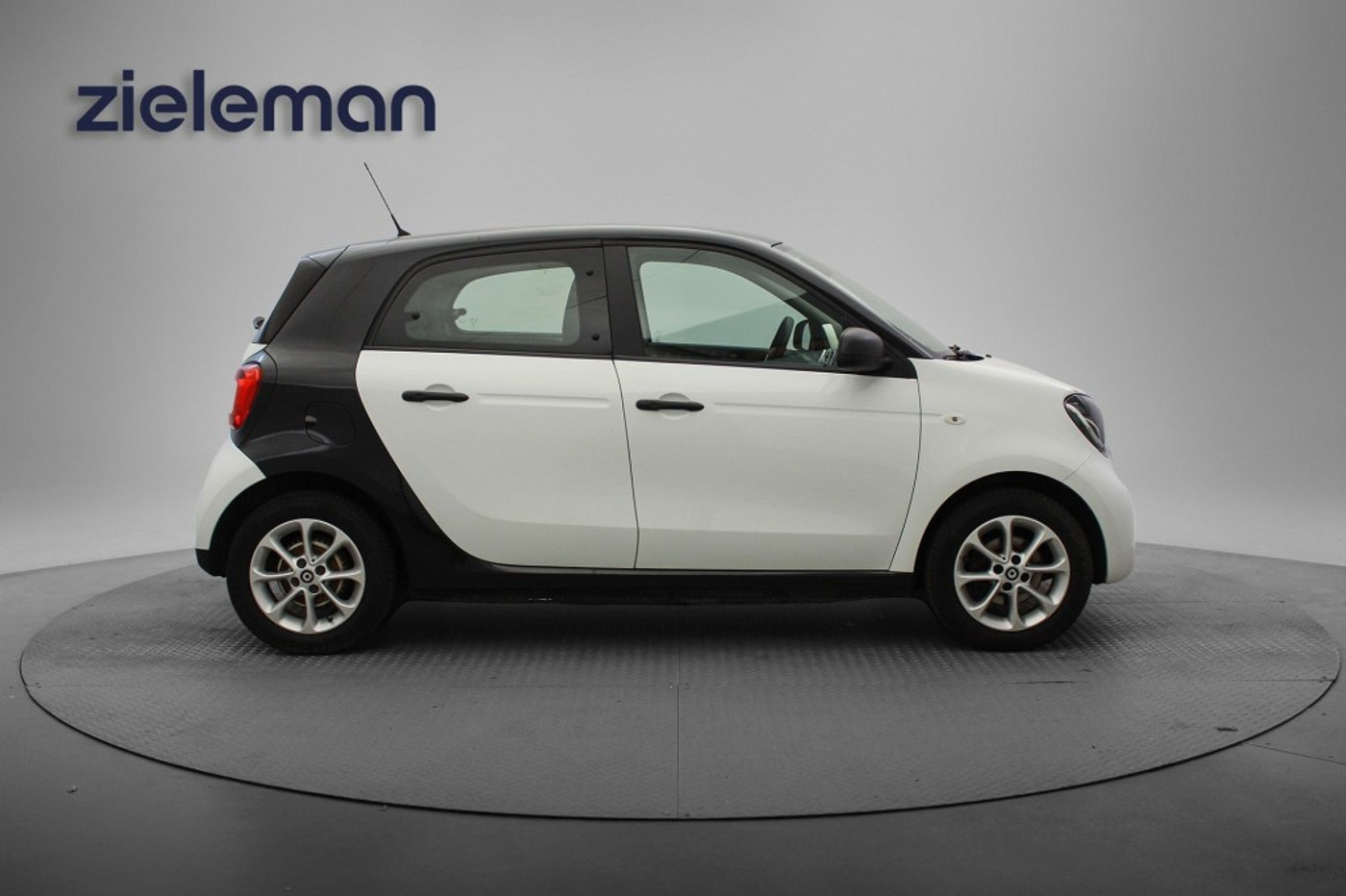 Foto van Smart Forfour