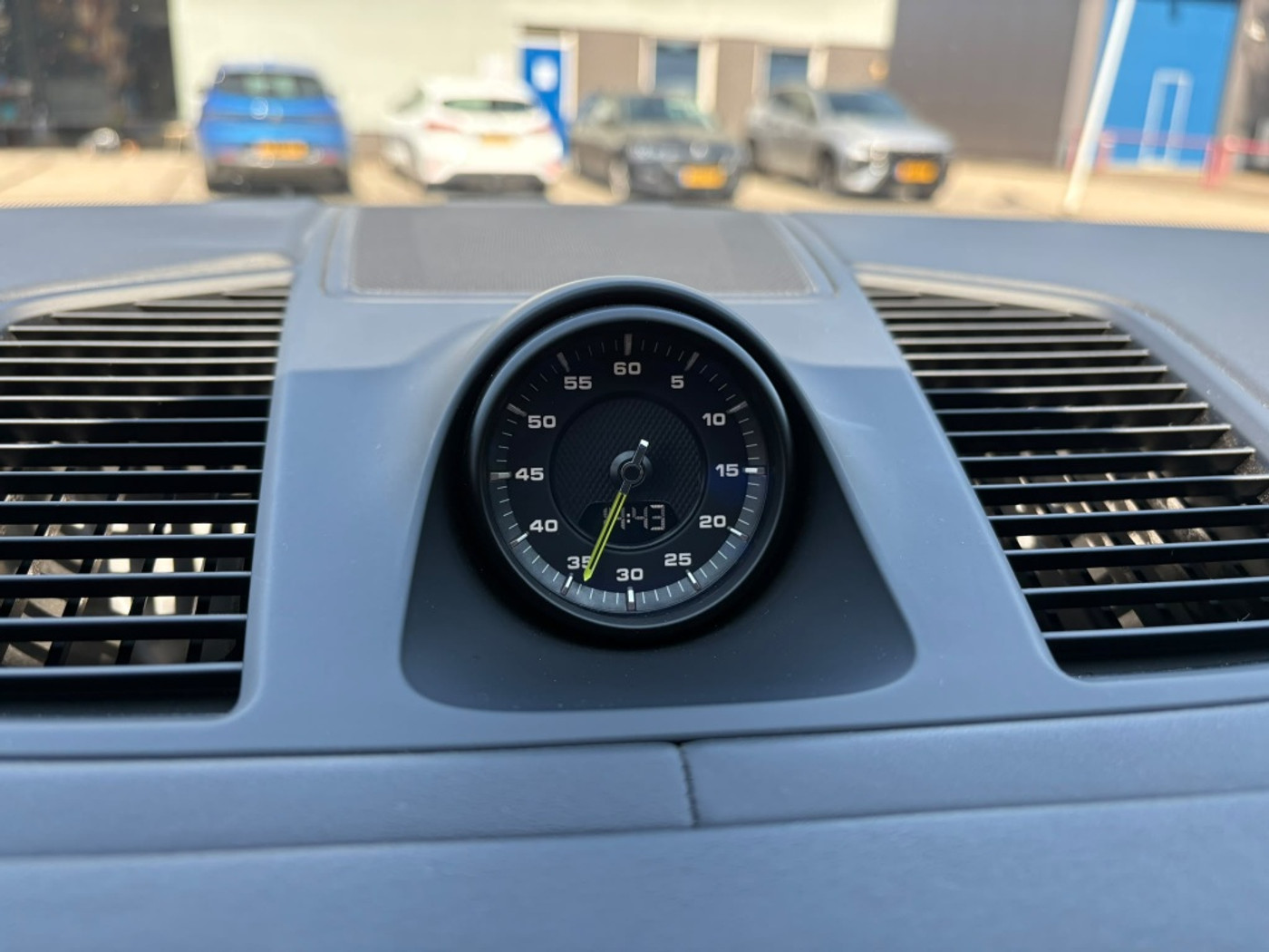 Foto van Porsche Cayenne E-hybrid