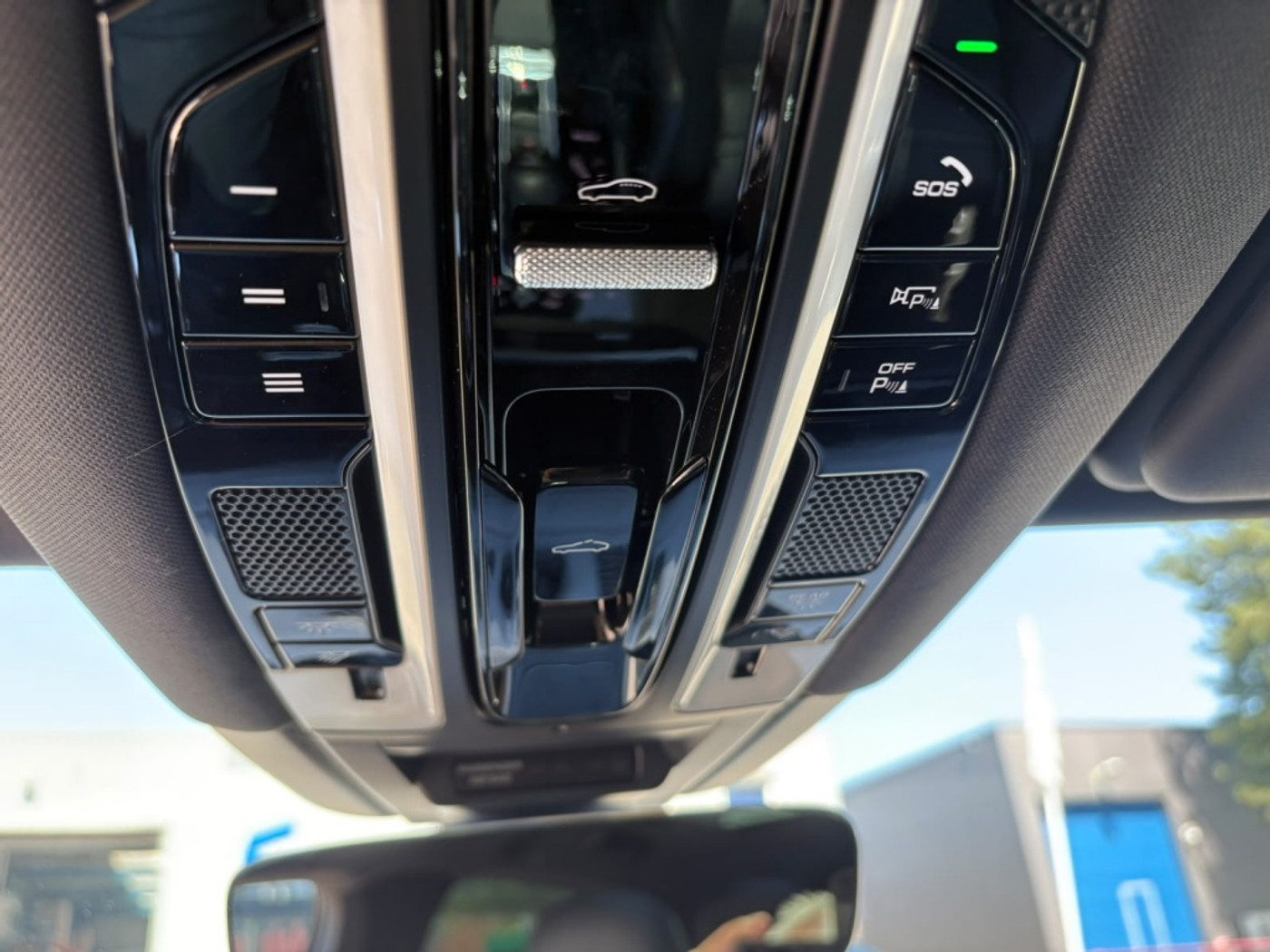Foto van Porsche Cayenne E-hybrid