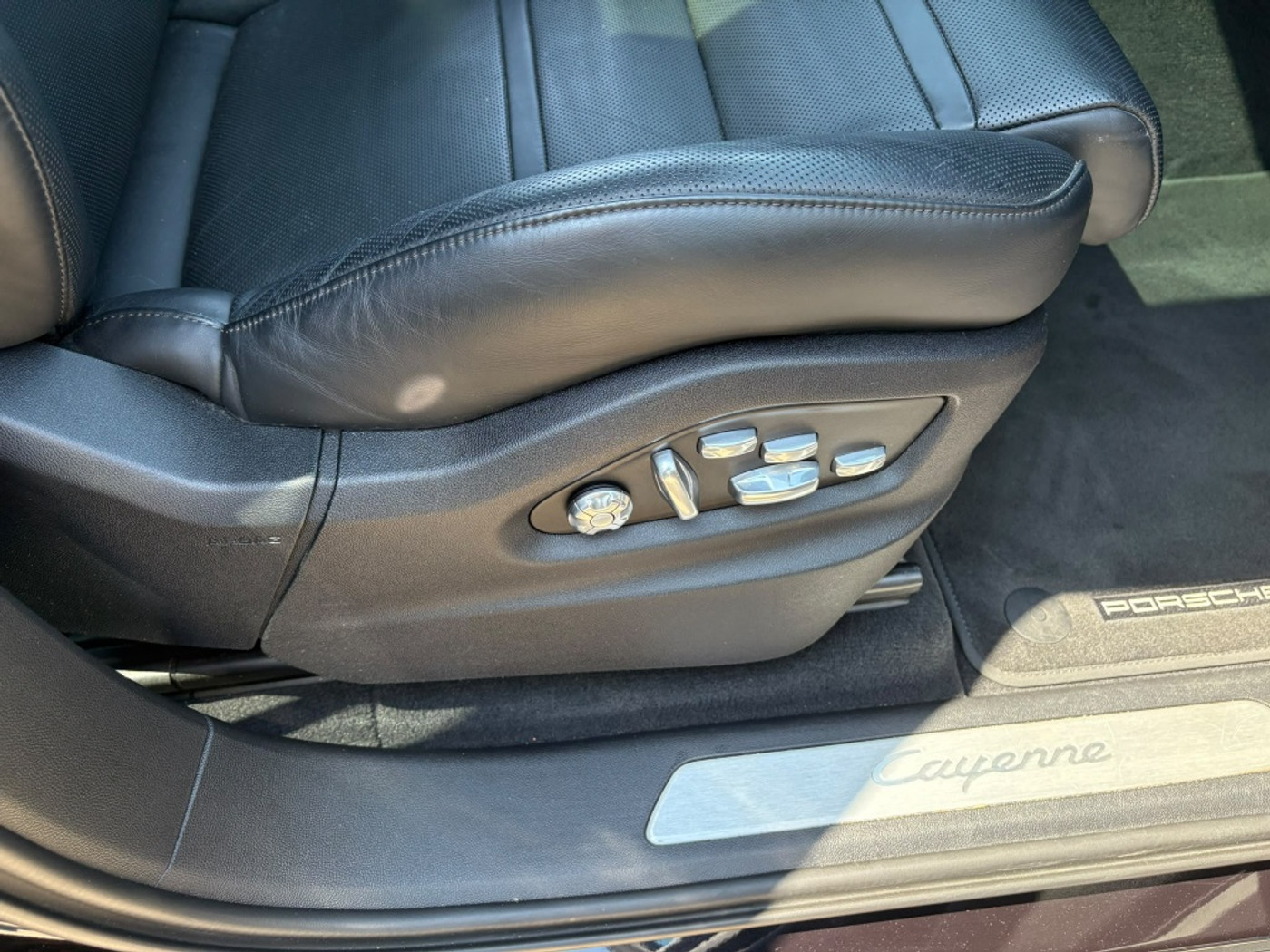 Foto van Porsche Cayenne E-hybrid