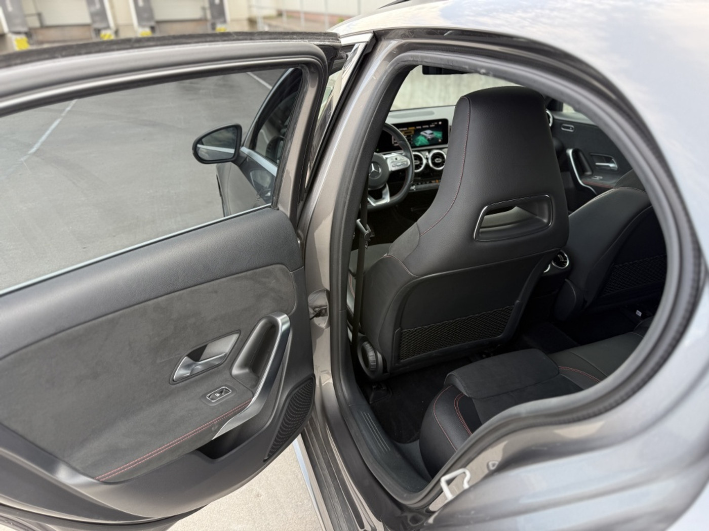 Foto van Mercedes-Benz A 200
