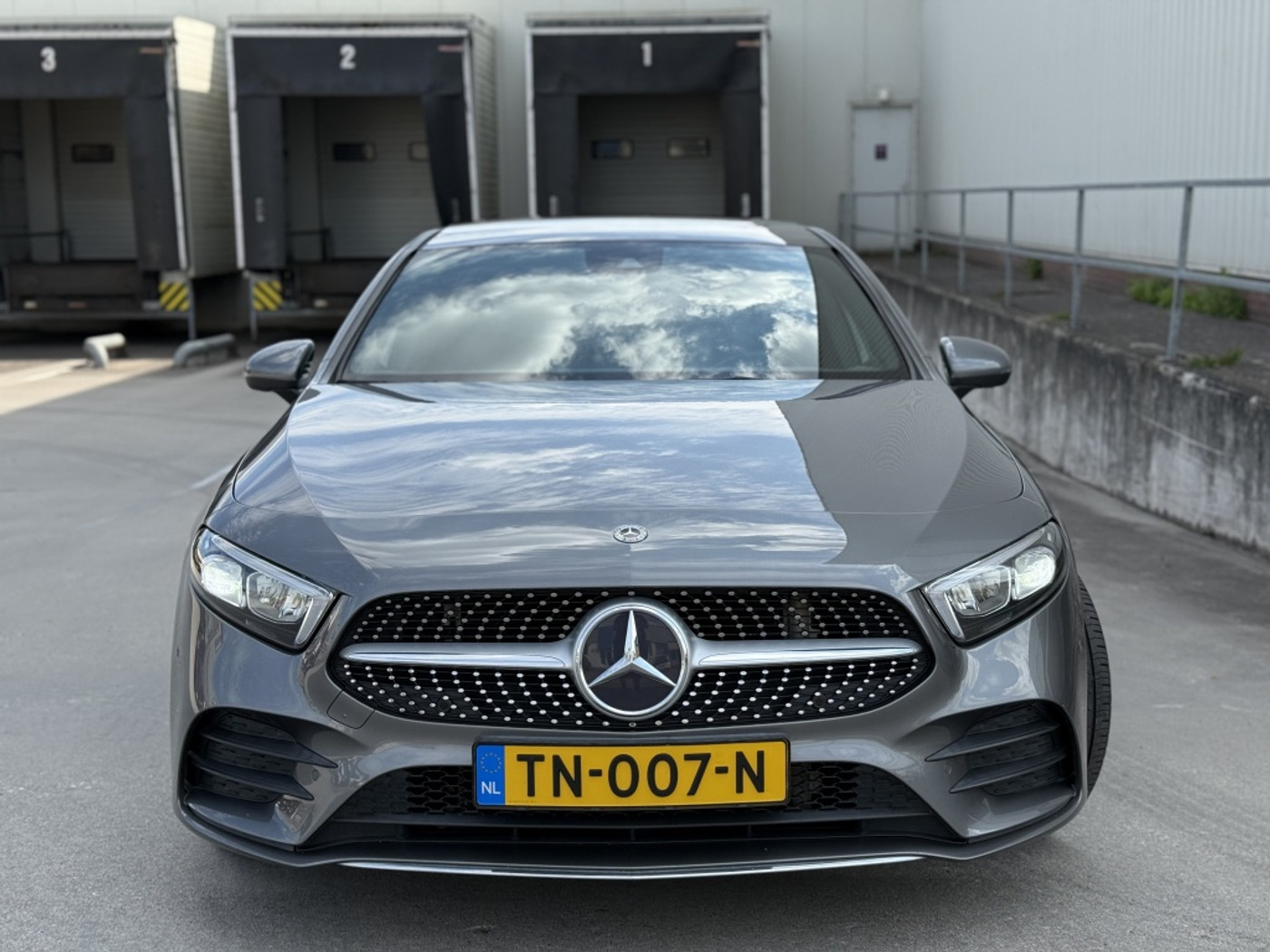 Foto van Mercedes-Benz A 200