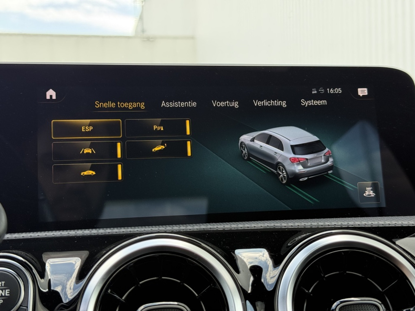 Foto van Mercedes-Benz A 200