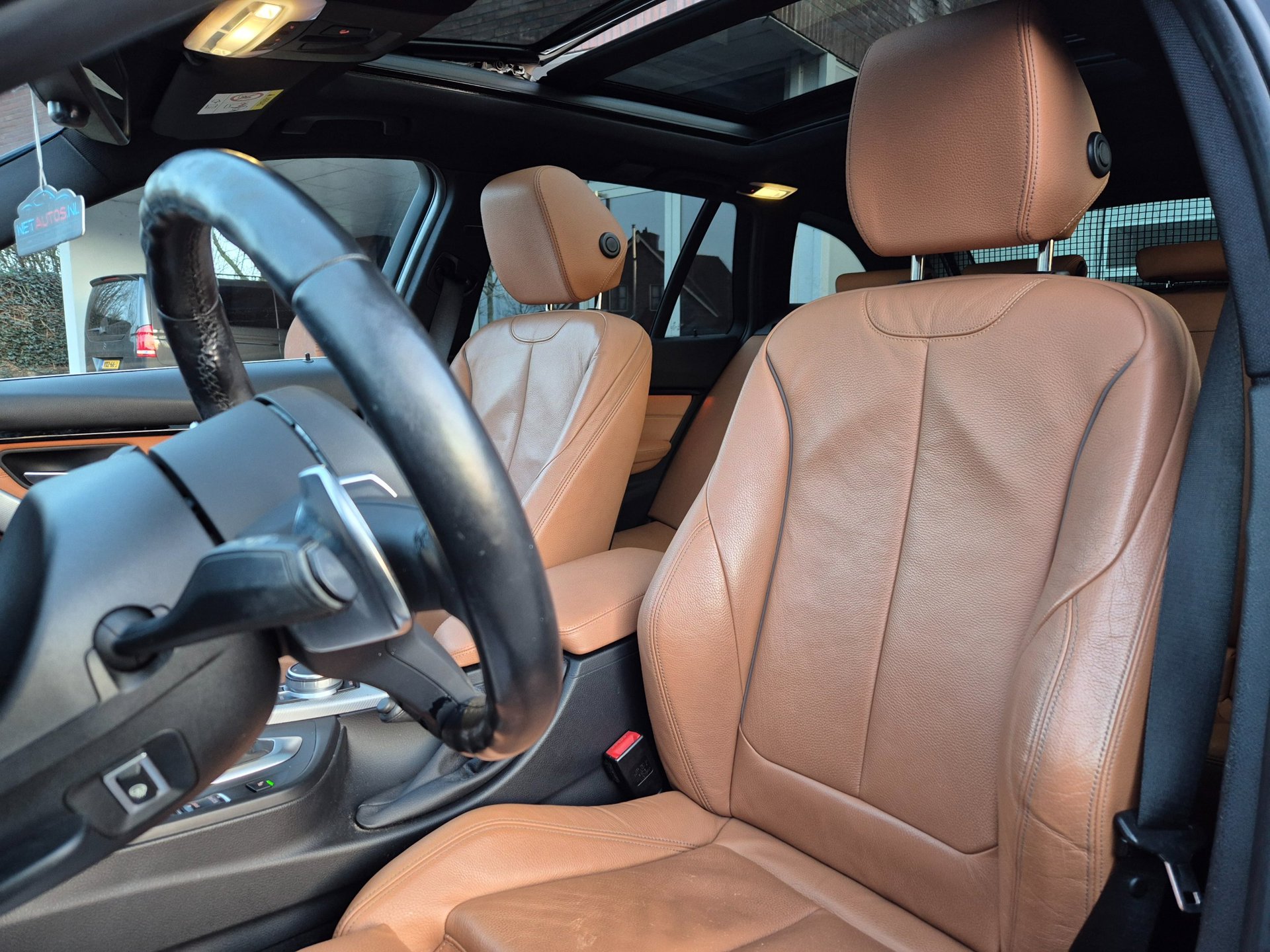 Foto van BMW 320i