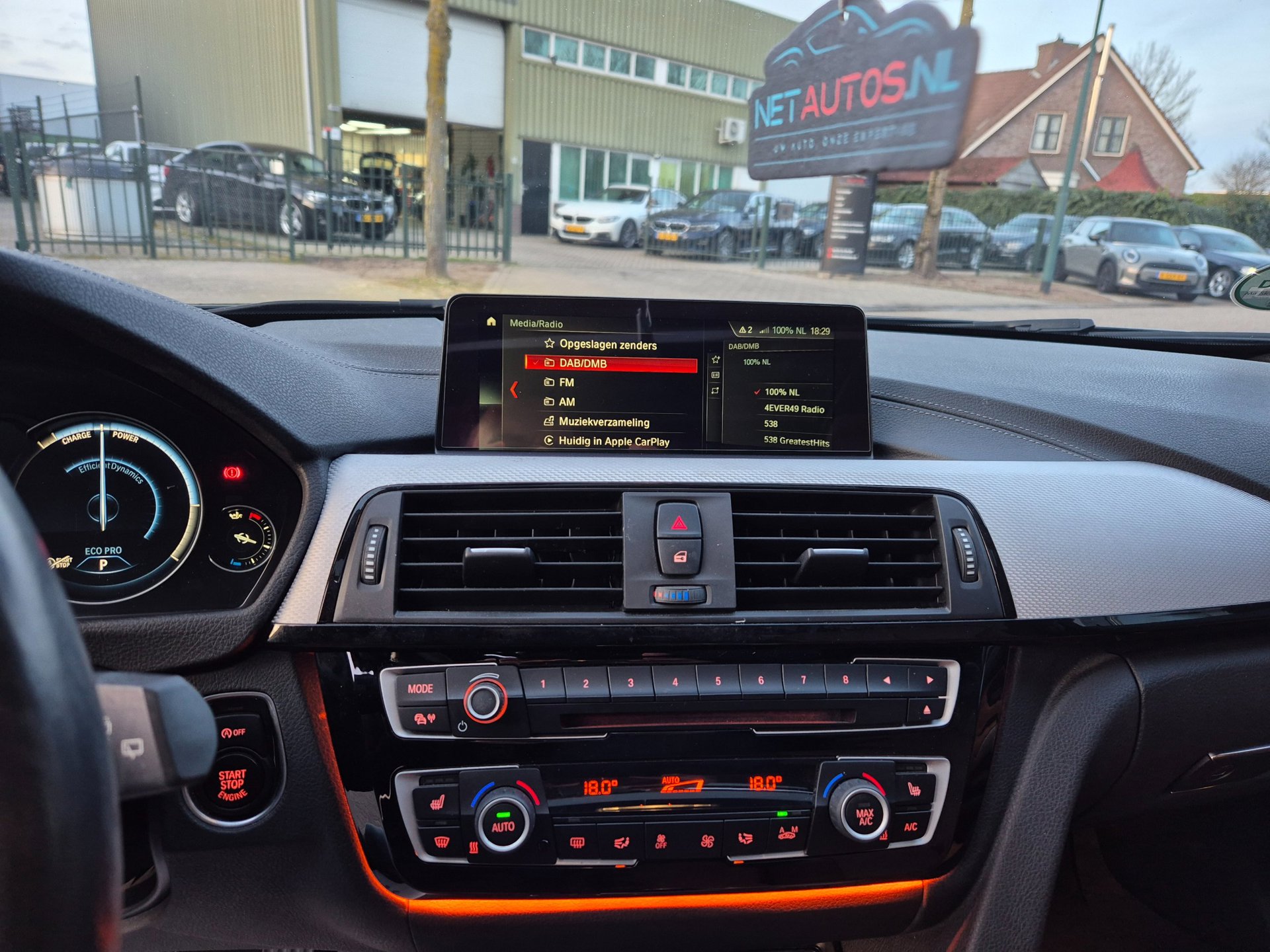 Foto van BMW 320i