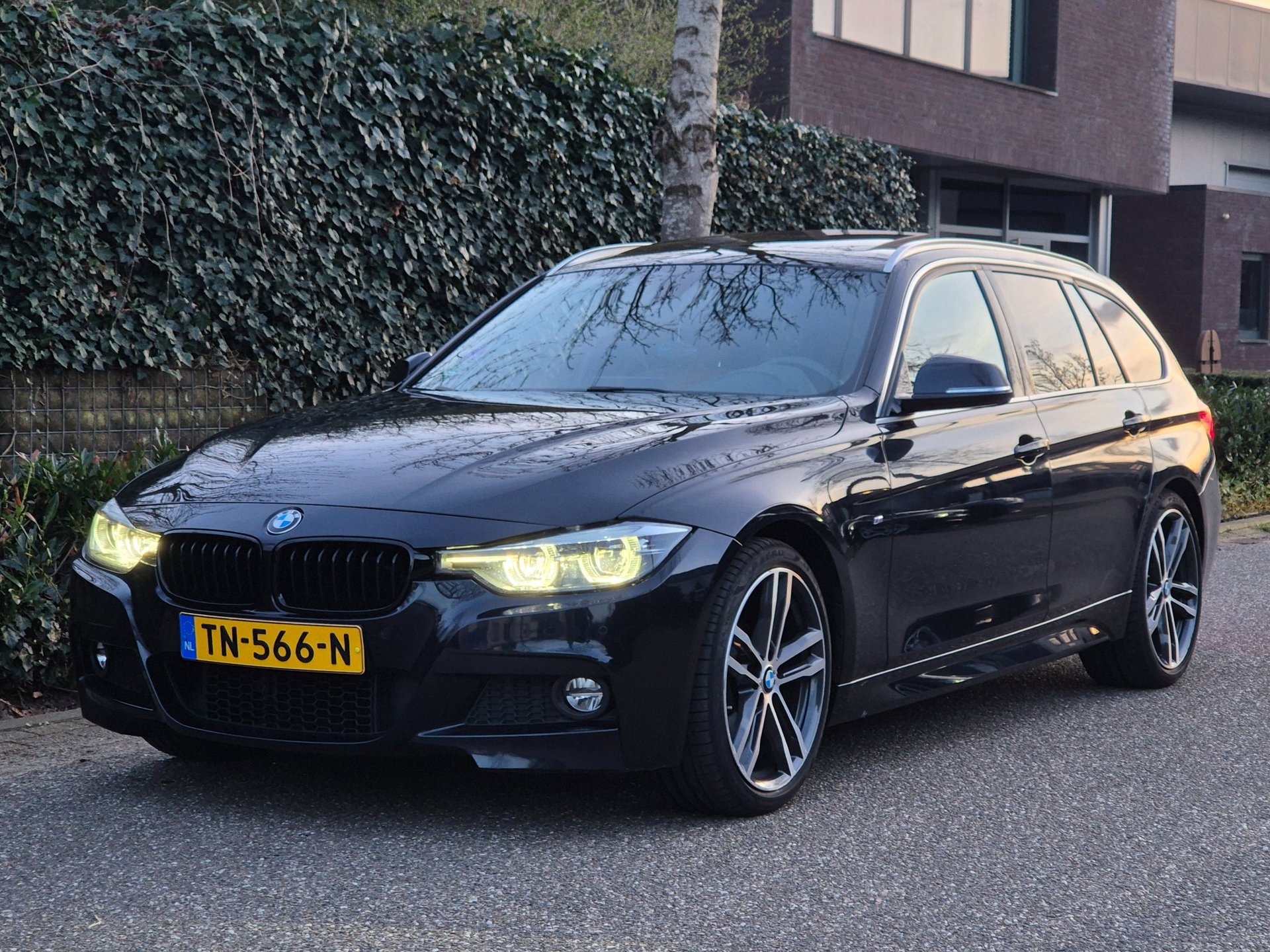 Foto van BMW 320i