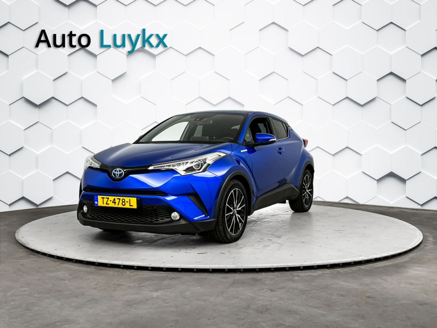 Toyota Toyota C-hr 1.8 Hybrid Dynamic Automaat | Navigatie | 18'' L.M. Velgen | Parkeercamera 2018 - voorkant